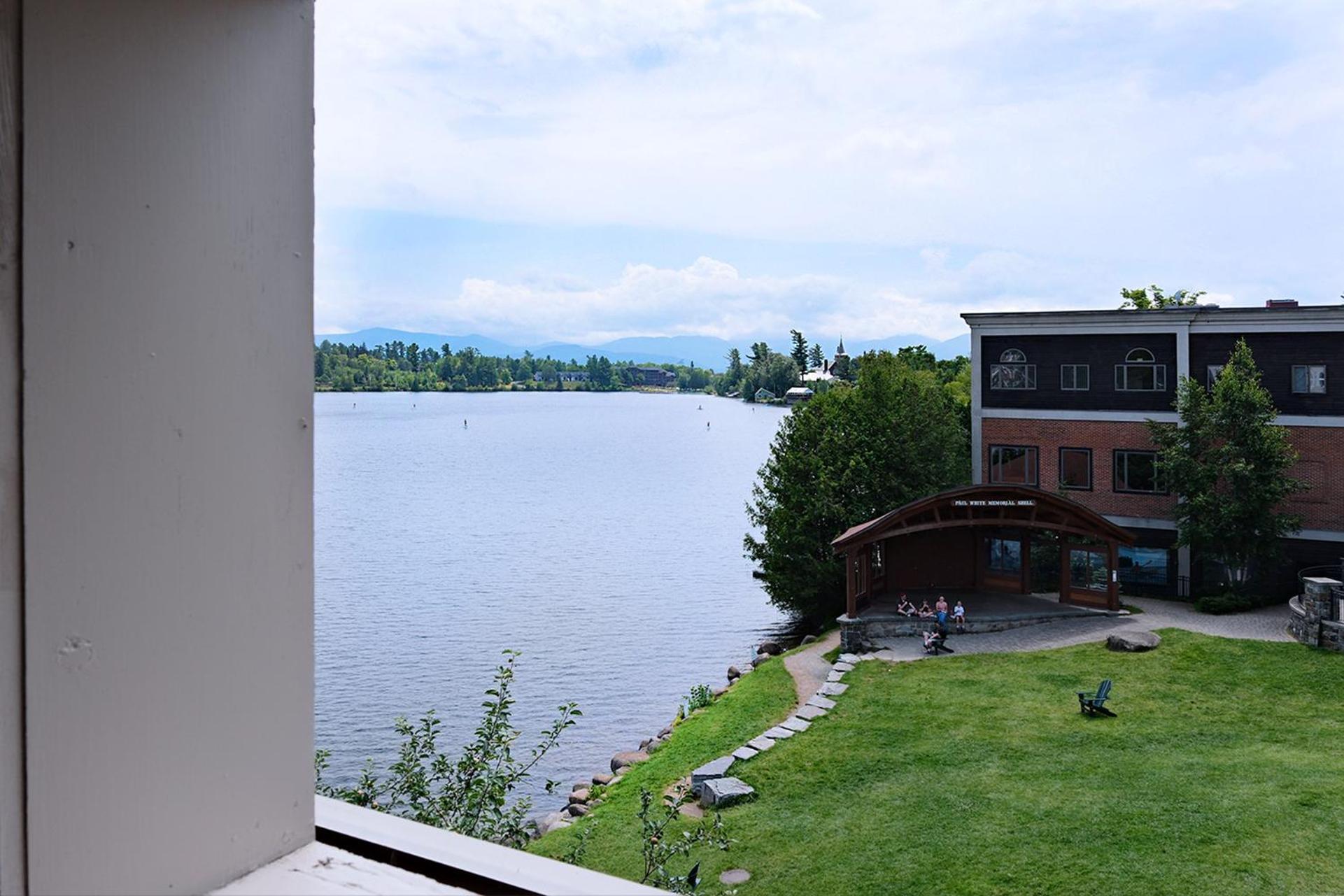 The Haus On Mirror Lake Lake Placid Rom bilde